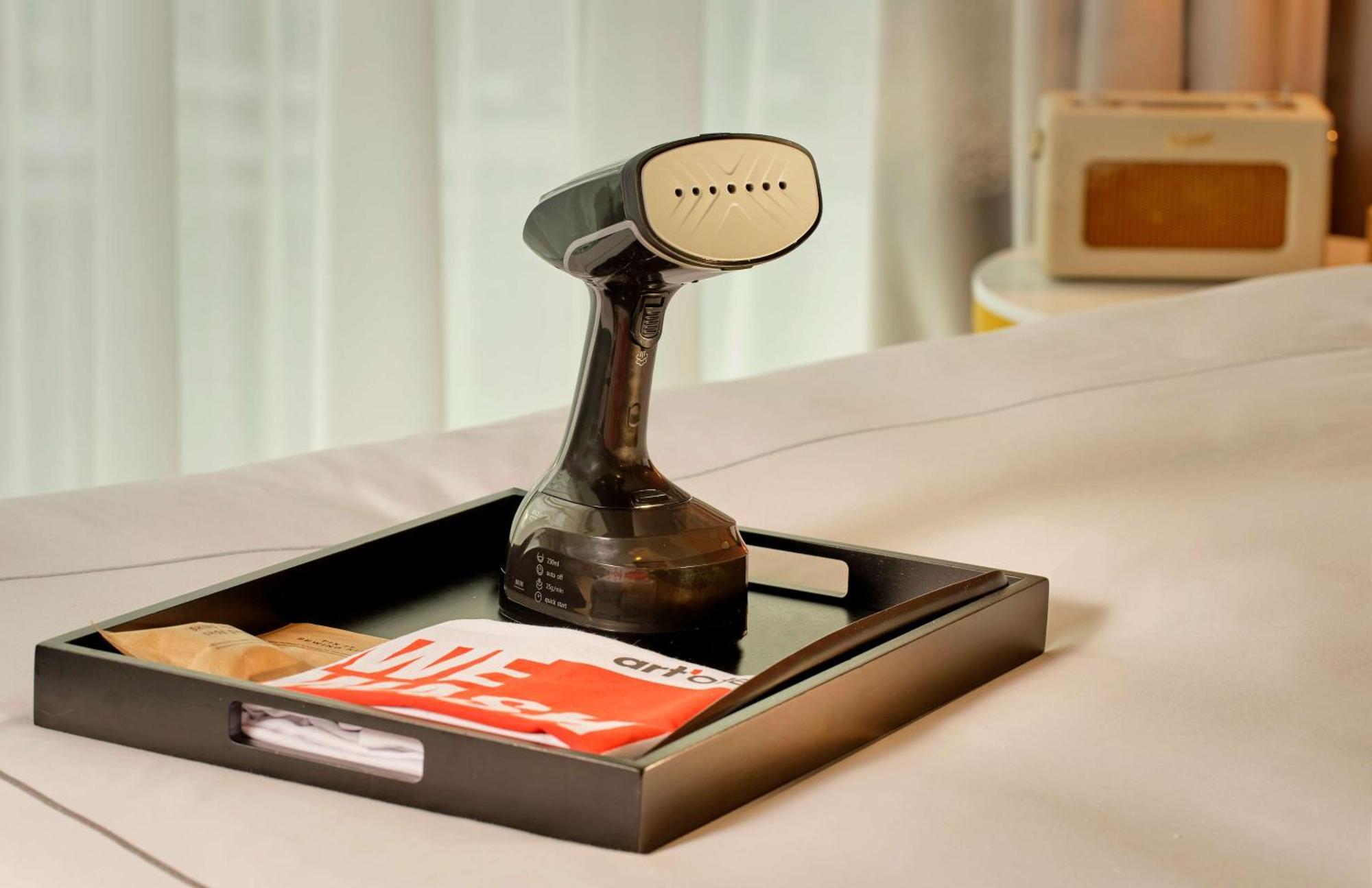 Art'Otel London Battersea Power Station, Powered By Radisson Hotels Exterior photo A handheld garment steamer